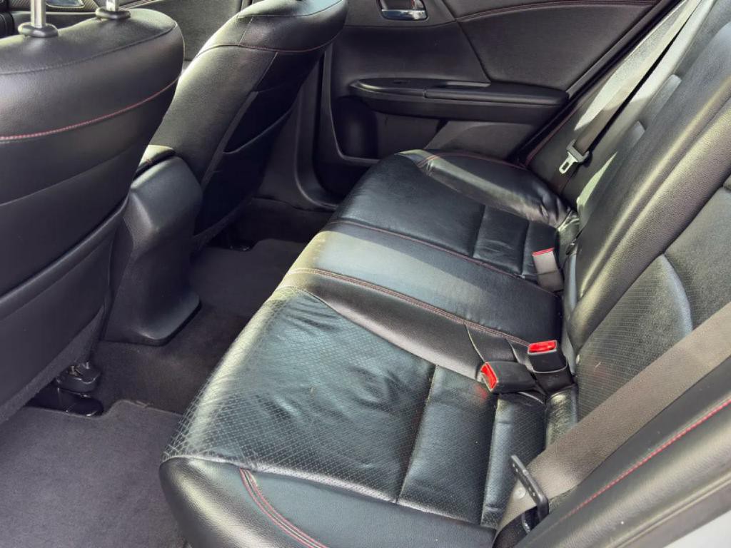 2017 Honda Accord Image 9