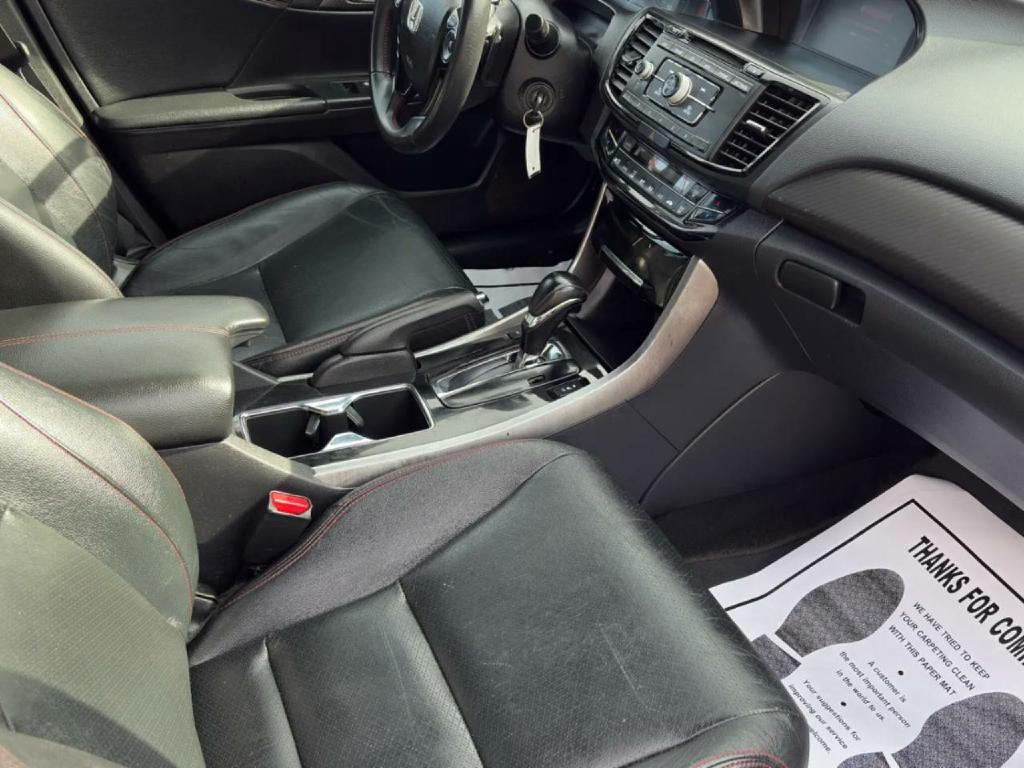 2017 Honda Accord Image 11