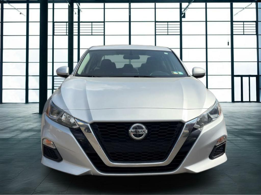 2020 Nissan Altima Image 2