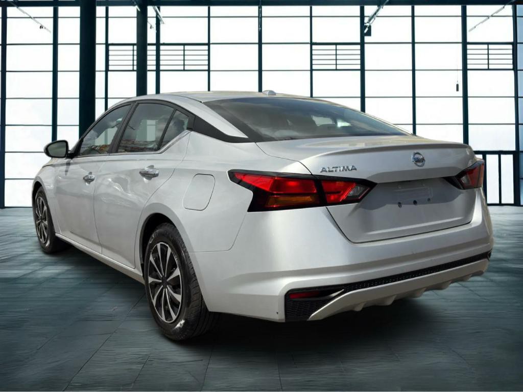 2020 Nissan Altima Image 3