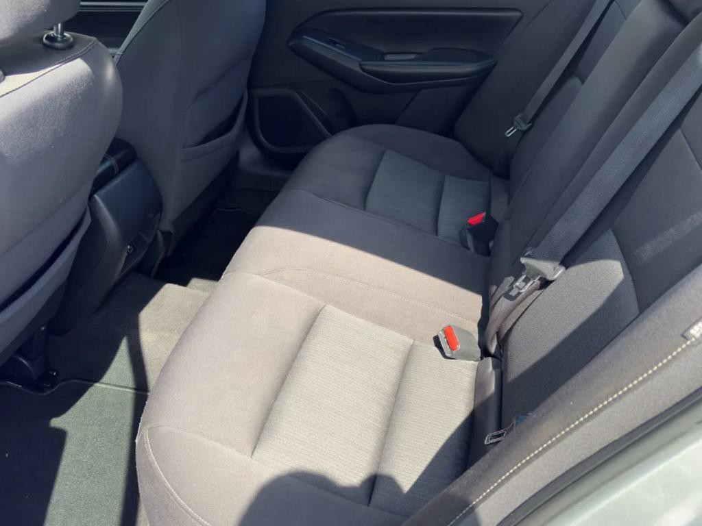 2020 Nissan Altima Image 12