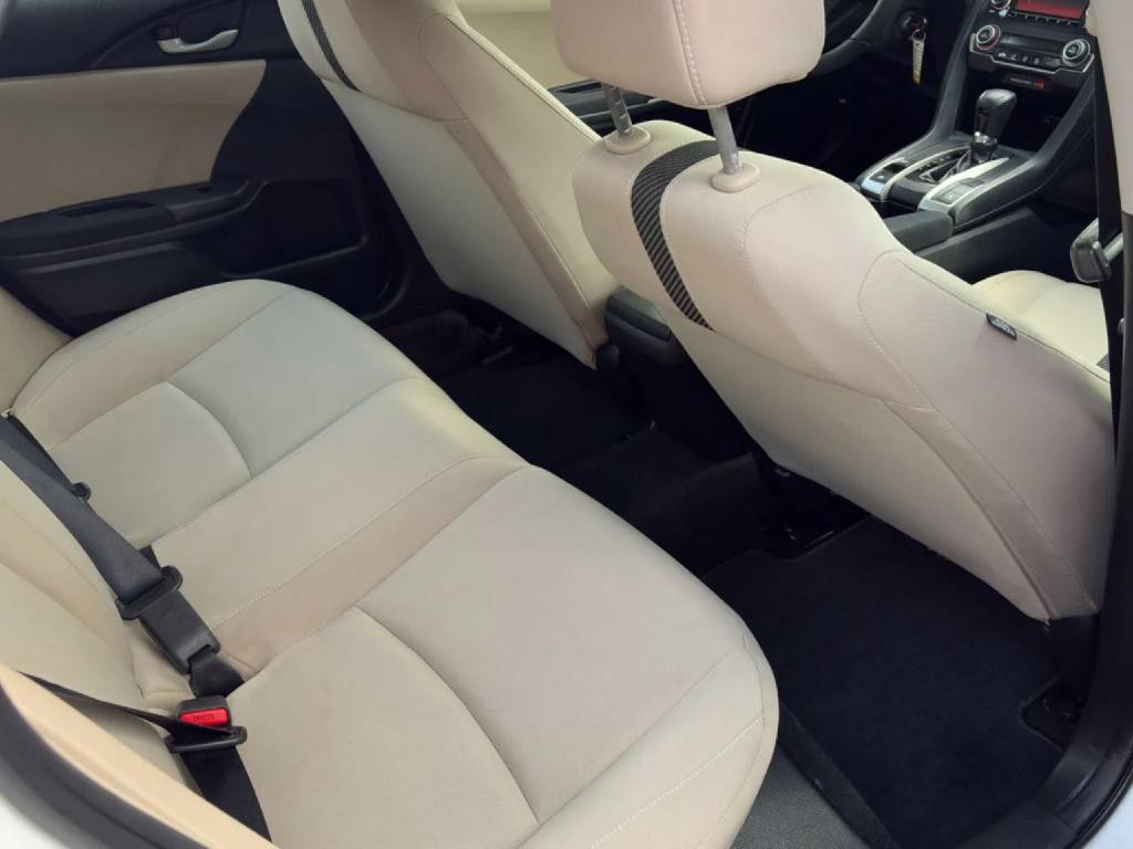 2017 Honda Civic Image 11