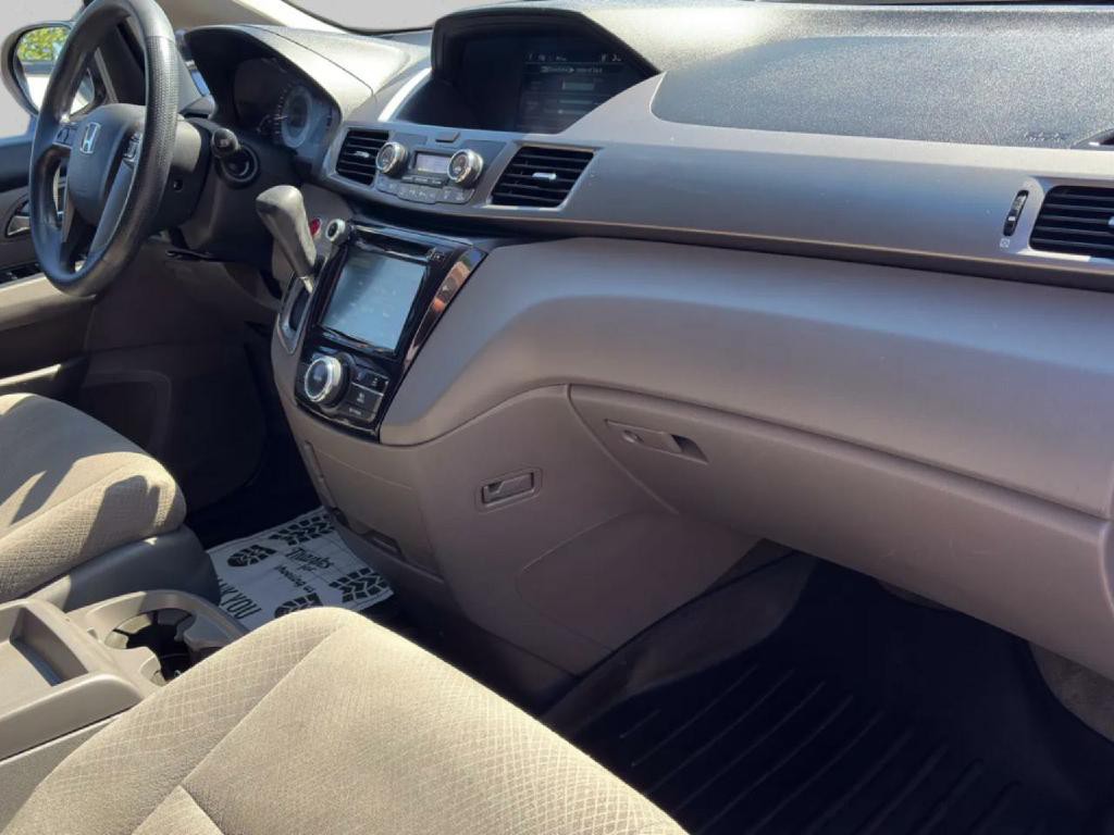 2015 Honda Odyssey Image 5