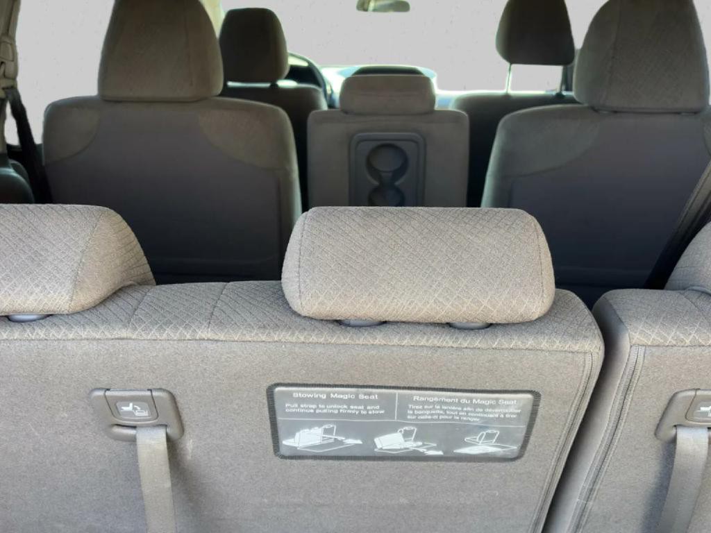 2015 Honda Odyssey Image 7