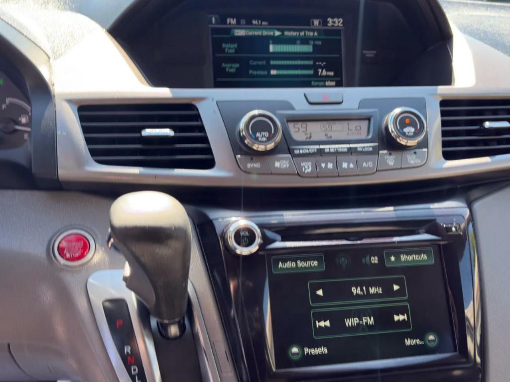 2015 Honda Odyssey Image 13