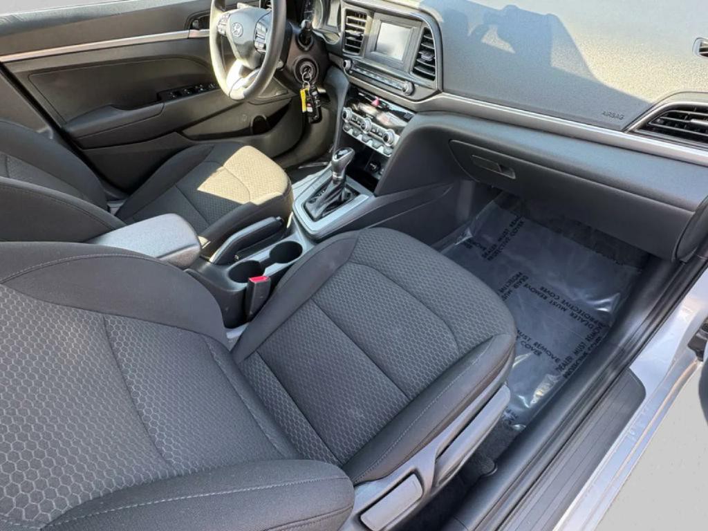 2020 Hyundai Elantra Image 14