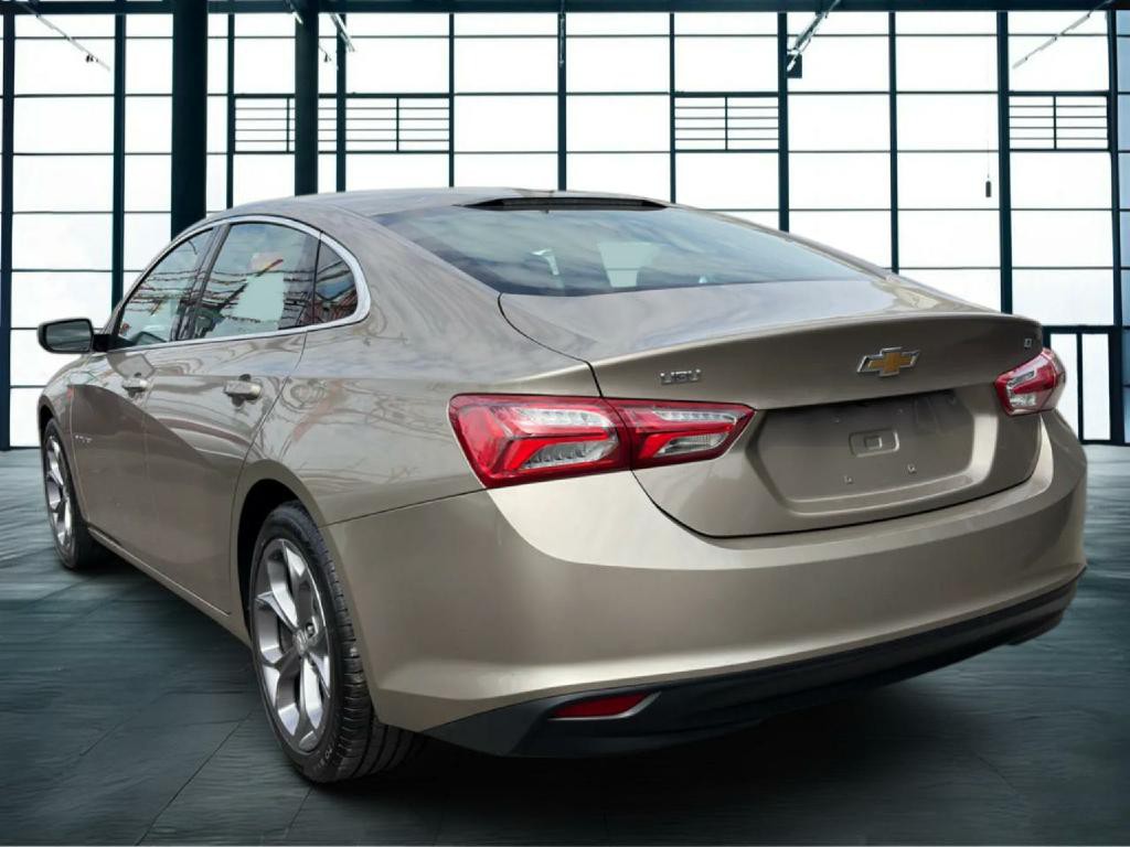 2022 Chevrolet Malibu Image 3