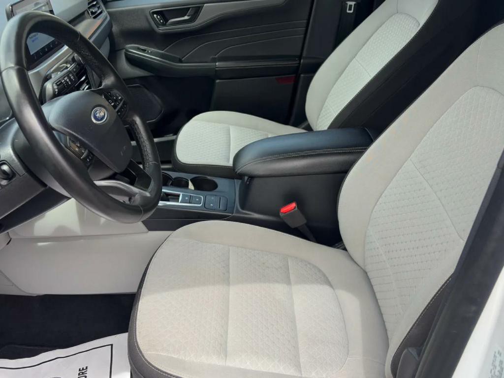 2023 Ford Escape Image 16