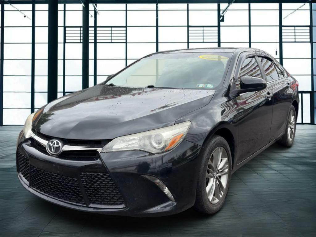 2017 Toyota Camry Image 5