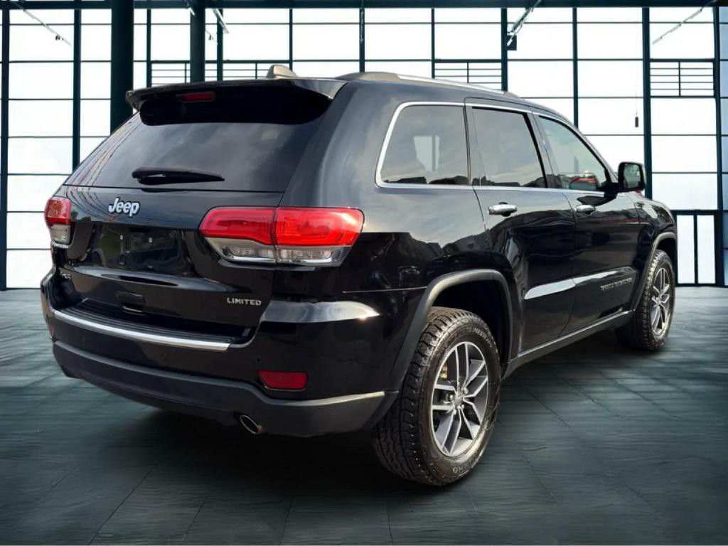 2017 Jeep Grand Cherokee Image 2