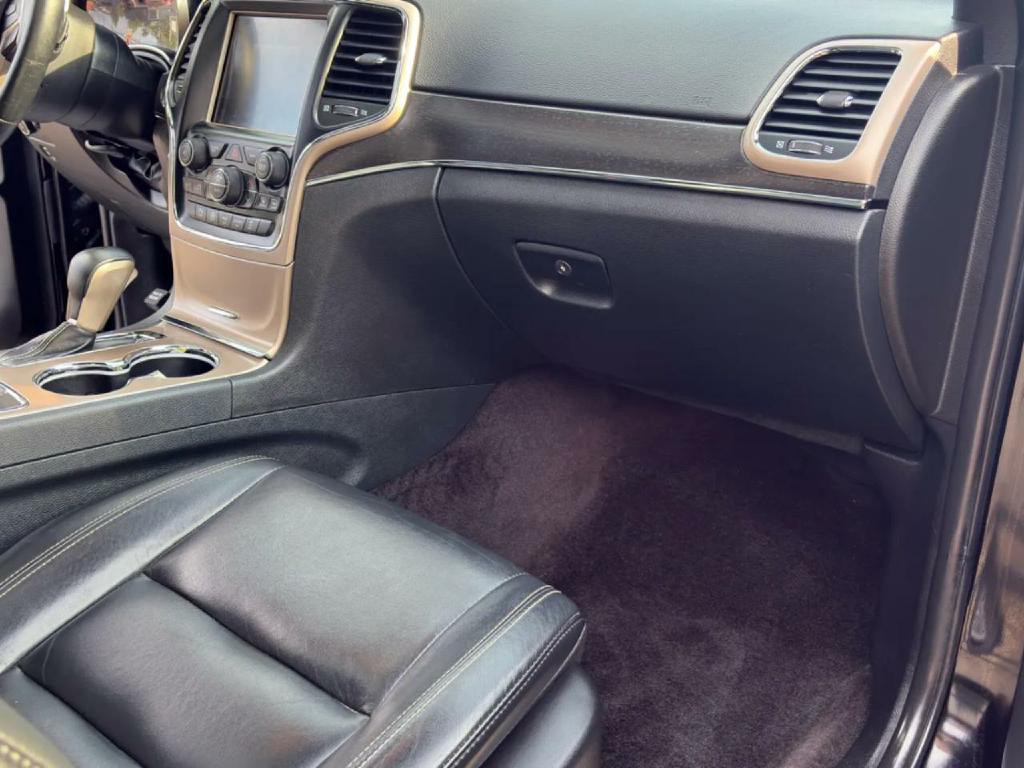 2017 Jeep Grand Cherokee Image 15