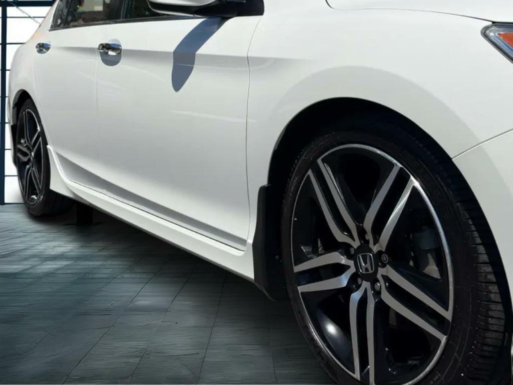 2017 Honda Accord Image 3