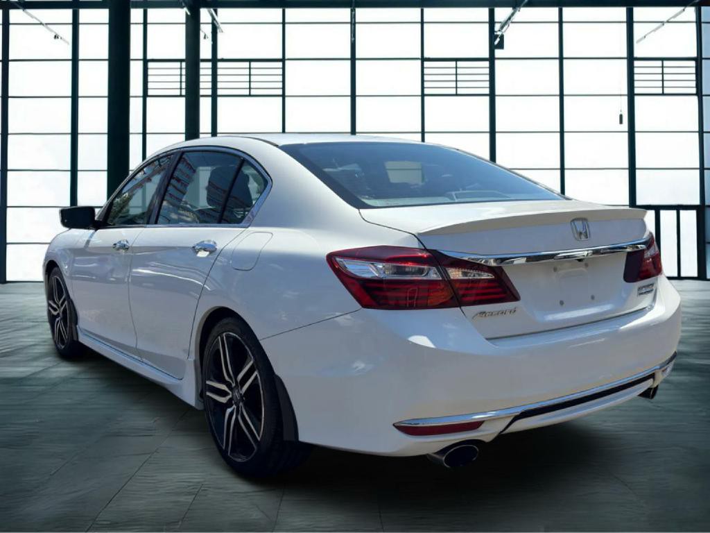 2017 Honda Accord Image 5