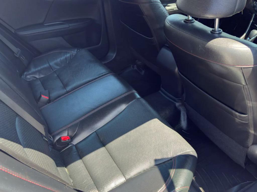 2017 Honda Accord Image 11