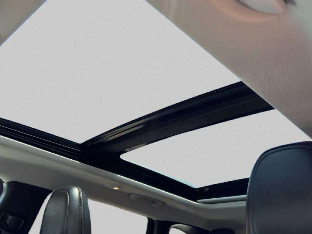 2019 Jeep Cherokee Image 7