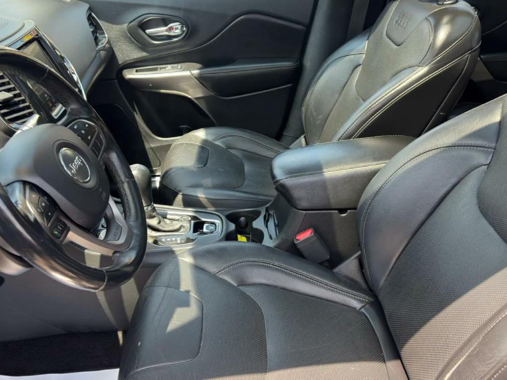 2019 Jeep Cherokee Image 8