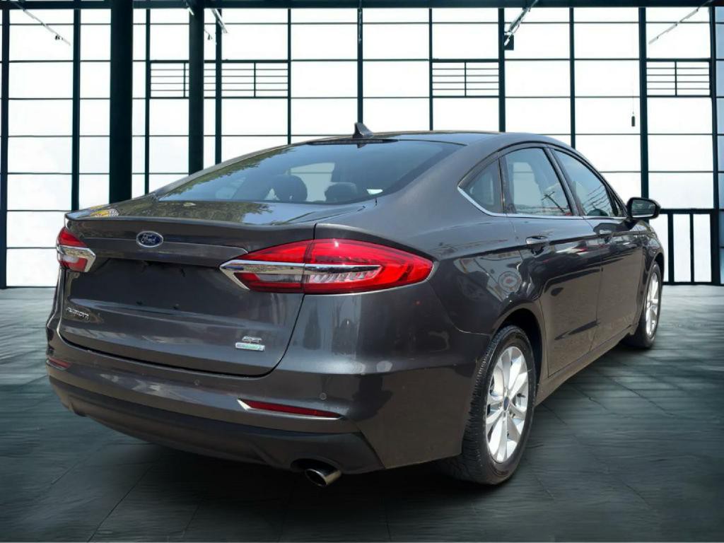 2019 Ford Fusion Image 5