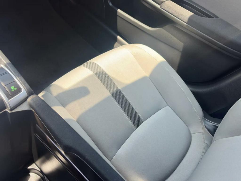 2018 Honda Civic Image 9