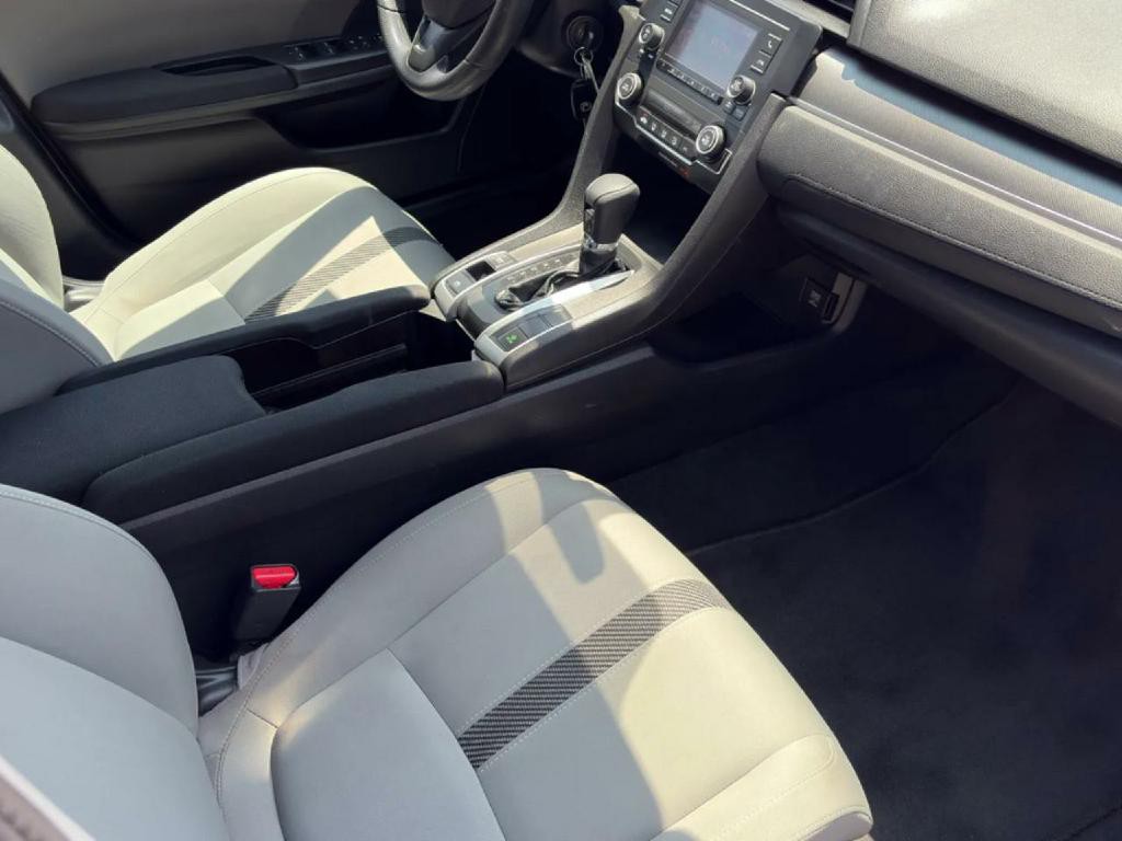 2018 Honda Civic Image 13