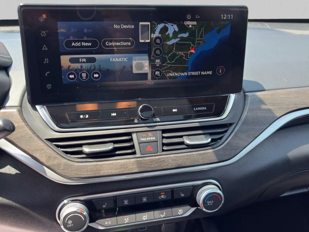 2023 Nissan Altima Image 8