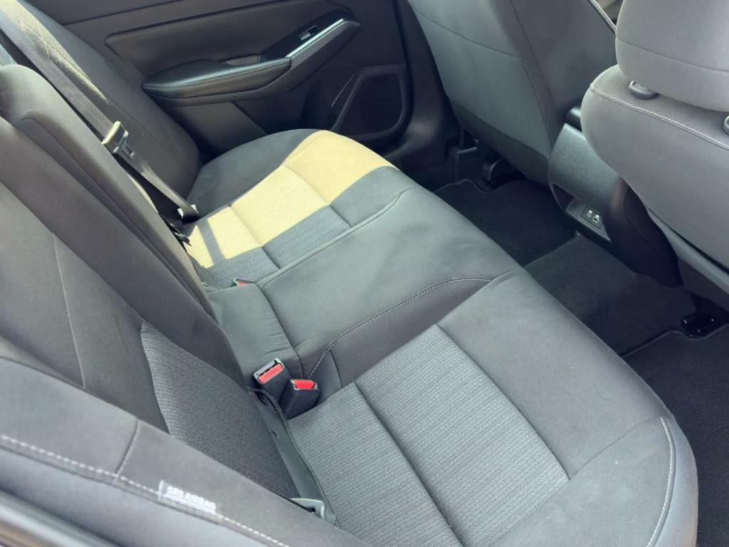 2023 Nissan Altima Image 13