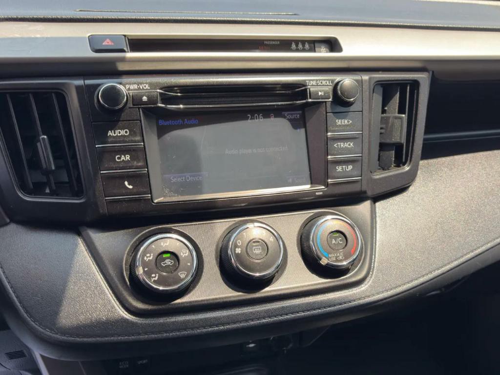 2017 Toyota Rav4 Image 10