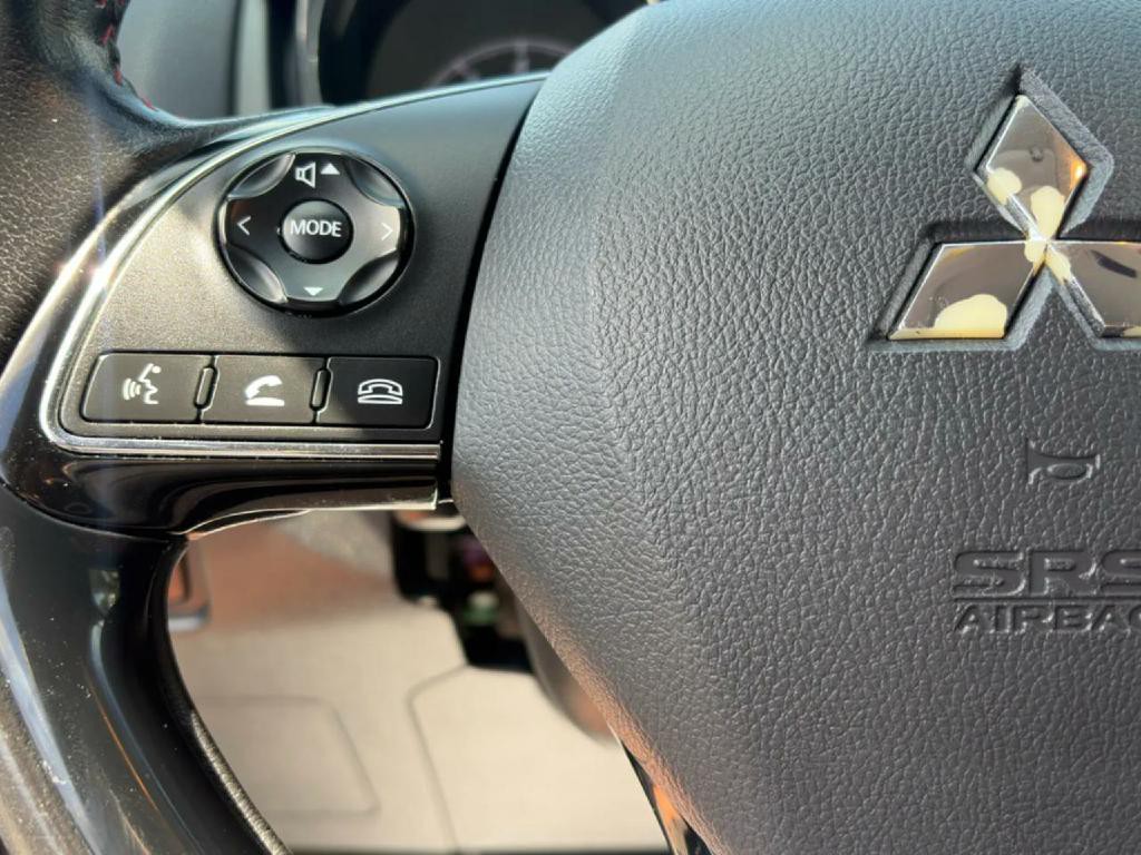 2017 Mitsubishi Outlander Image 7