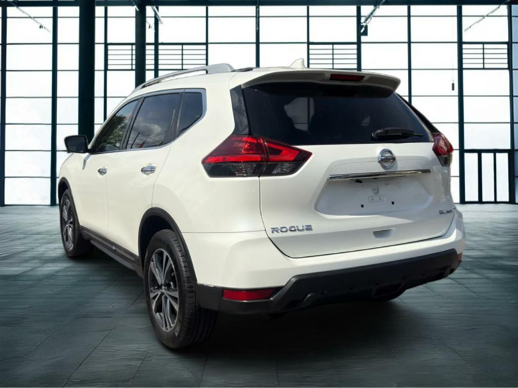 2017 Nissan Rogue Image 4