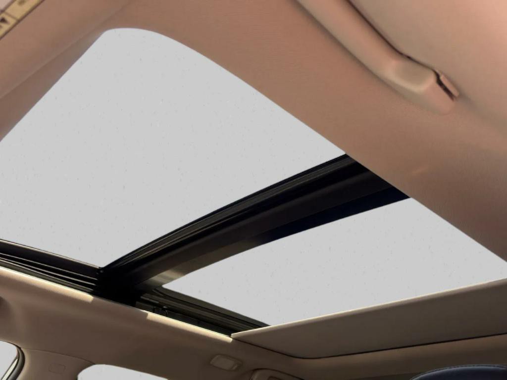 2017 Nissan Rogue Image 10