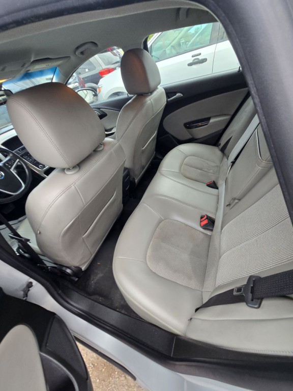 2015 Buick Verano Image 6