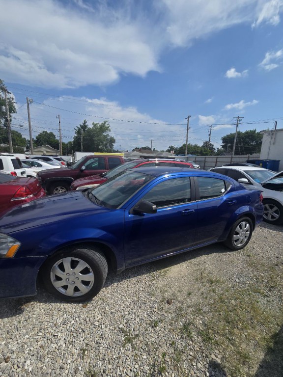 2013 Dodge Avenger Image 3