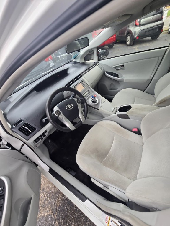 2012 Toyota Prius Image 3