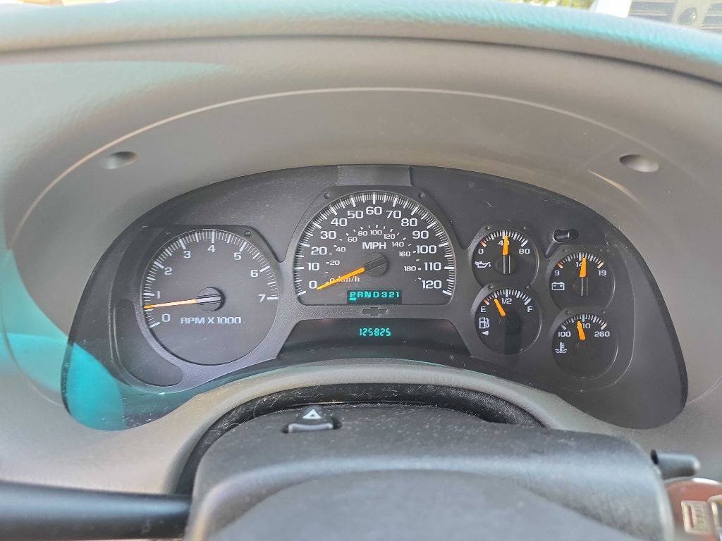 2004 Chevrolet Trailblazer Image 8