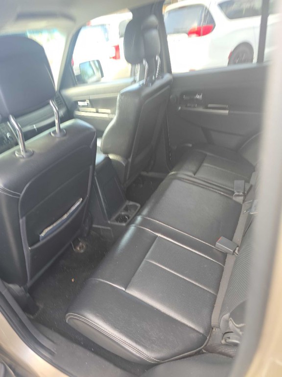 2011 Jeep Liberty Image 6
