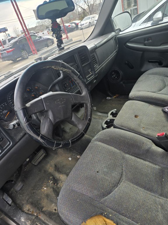 2003 Chevrolet Silverado 1500 Image 8