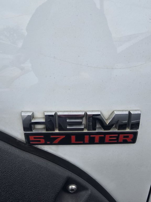 2014 RAM 1500 Image 3