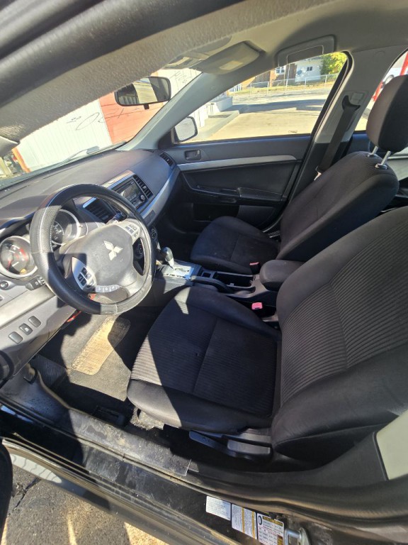 2014 Mitsubishi Lancer Image 5