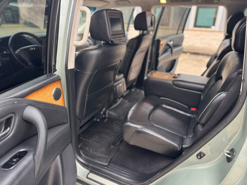 2012 INFINITI QX56 Image 14
