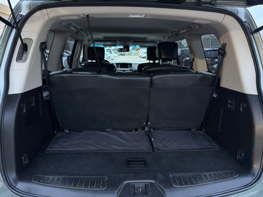 2012 INFINITI QX56 Image 24