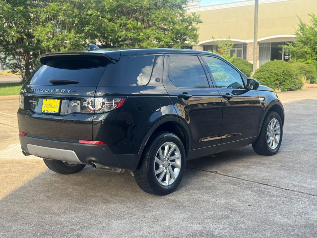 2017 Land Rover Discovery Sport Image 5