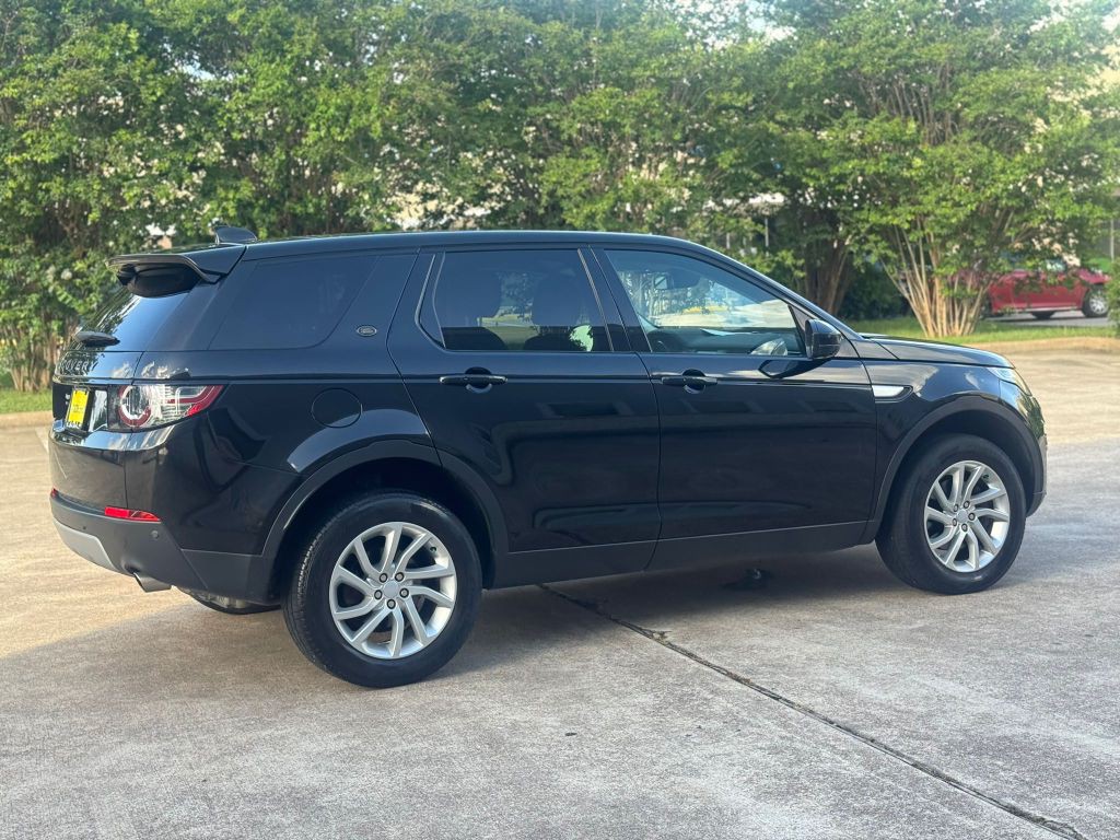 2017 Land Rover Discovery Sport Image 6