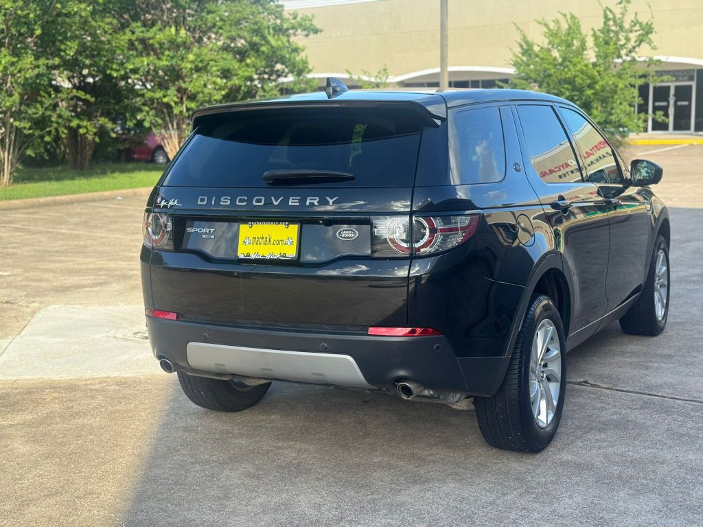 2017 Land Rover Discovery Sport Image 8