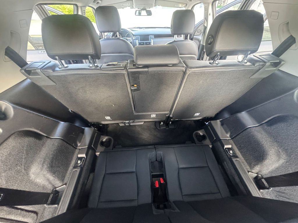 2017 Land Rover Discovery Sport Image 21