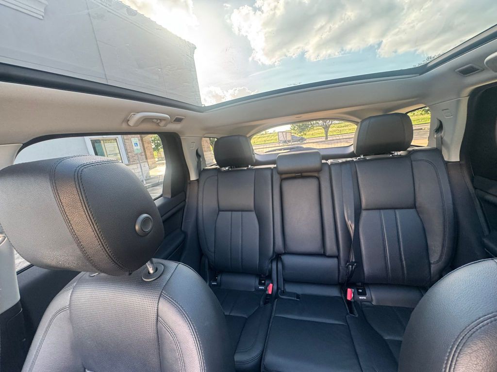 2017 Land Rover Discovery Sport Image 28