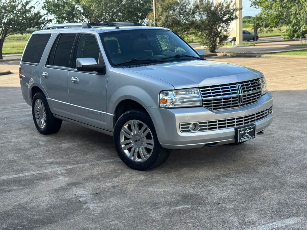 2014 Lincoln Navigator Image 4
