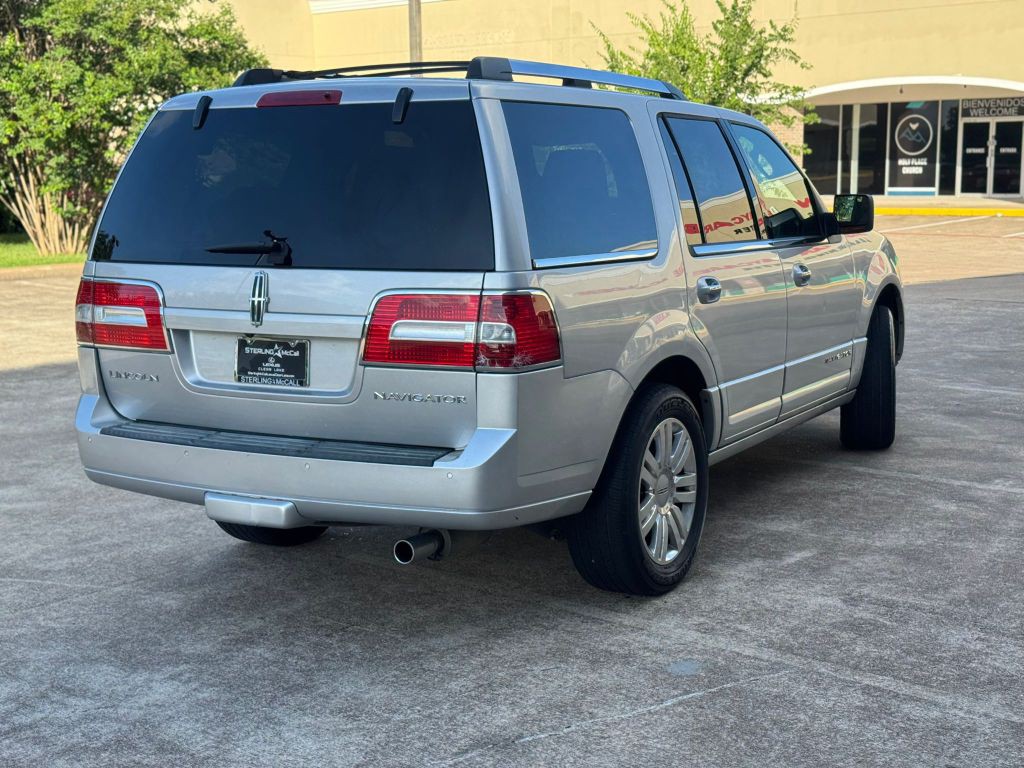 2014 Lincoln Navigator Image 8