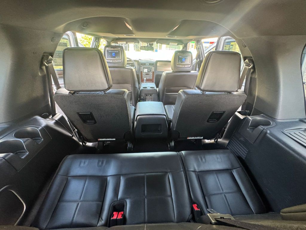 2014 Lincoln Navigator Image 12