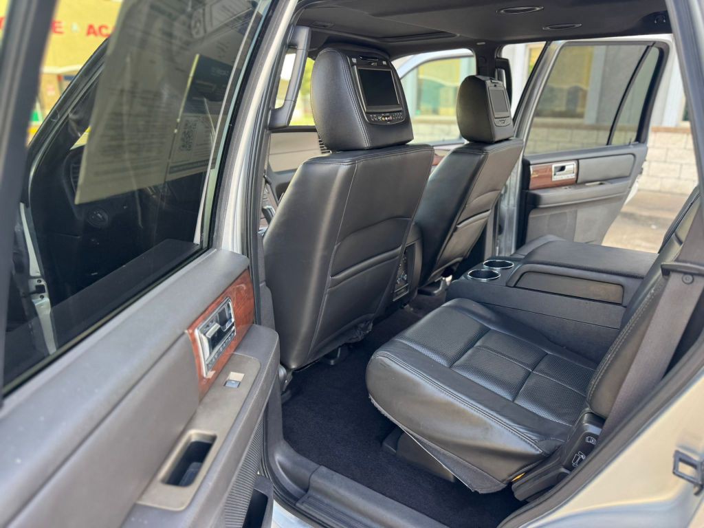 2014 Lincoln Navigator Image 14