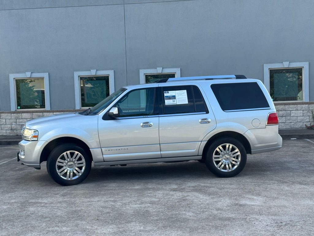 2014 Lincoln Navigator Image 16
