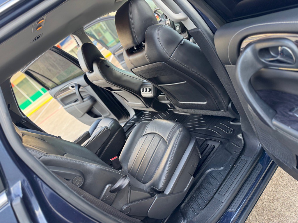 2017 Buick Enclave Image 15